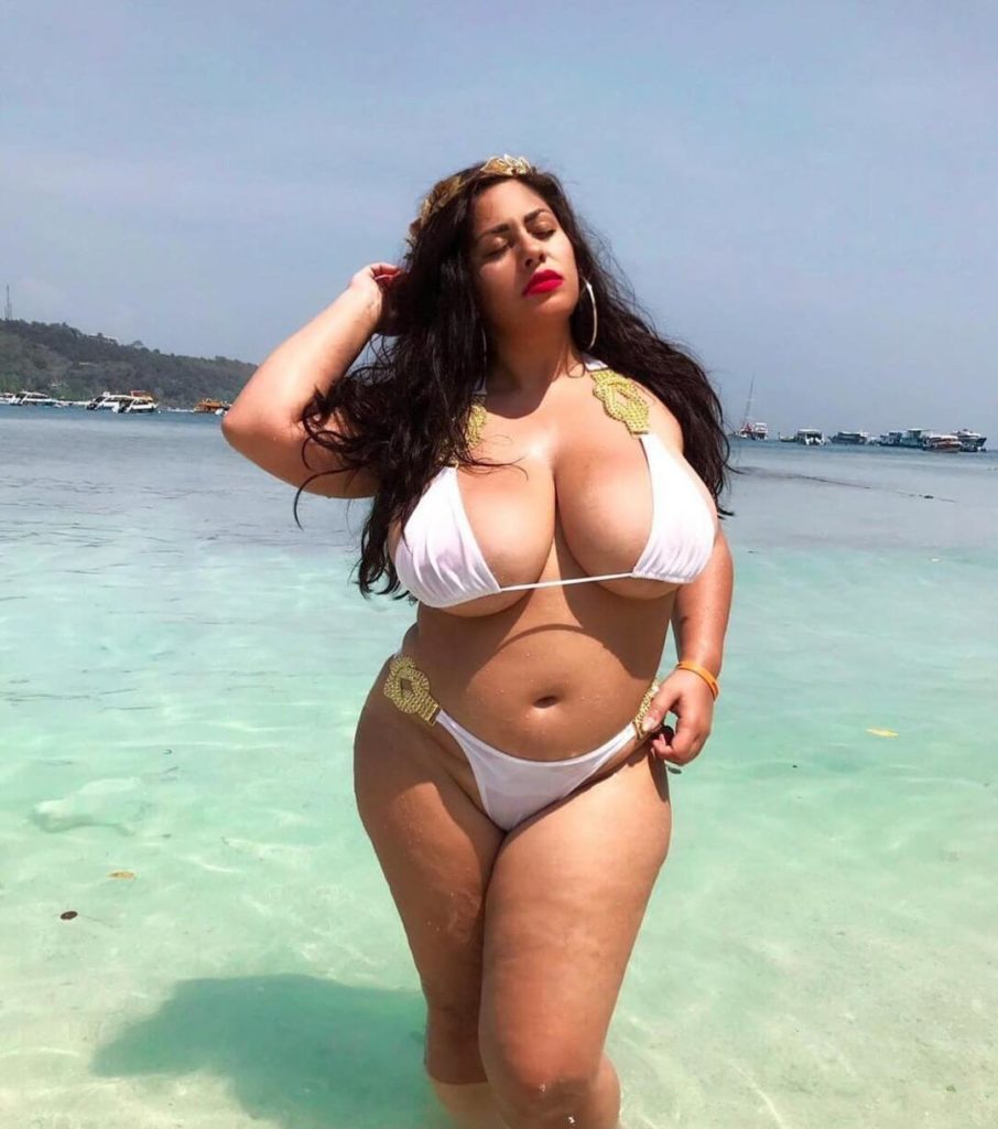 NSFW: Plus-Size Model Ashley Graham Goes Nude for Sexy 