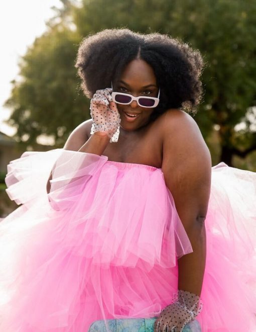 10 Plus-Size Body-Positive Fashion and Clothing Tips